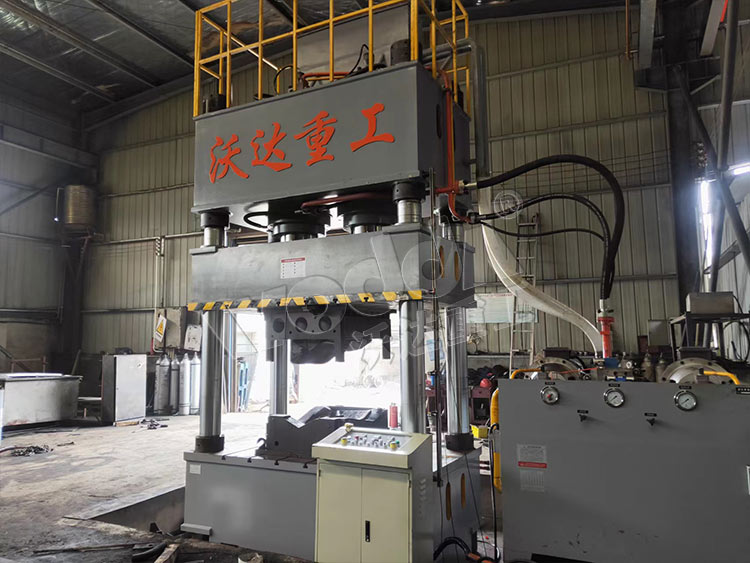 金屬壓(yā)型液壓(ya)機 金屬(shǔ)壓型液(yè)壓機