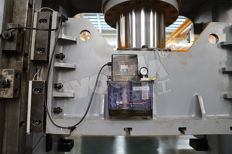 框架液壓機導軌(gui)