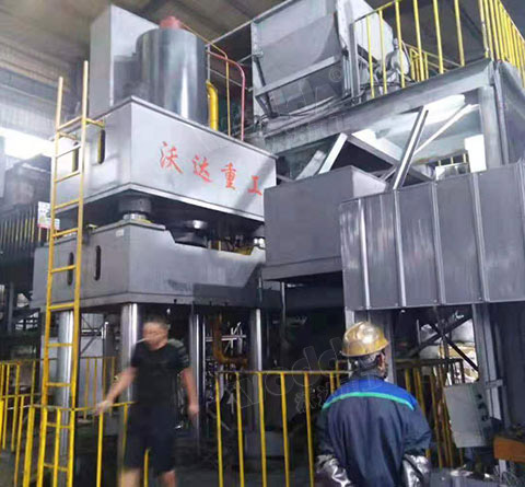 石墨(mo)坩埚液(yè)壓機 石(shi)墨坩埚(guo)液壓機(jī)