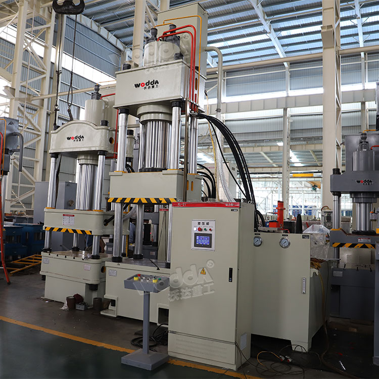 400噸伺服(fu)油壓機(jī) 400噸伺服(fu)油壓機(jī)