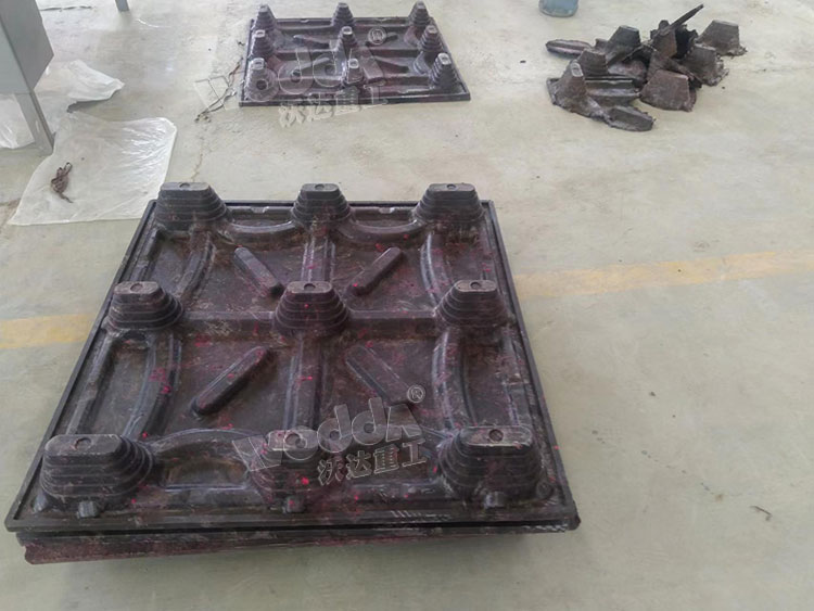 一次成型(xíng)的塑料托盤産(chǎn)品 一次成型的(de)塑料托盤産品(pin)