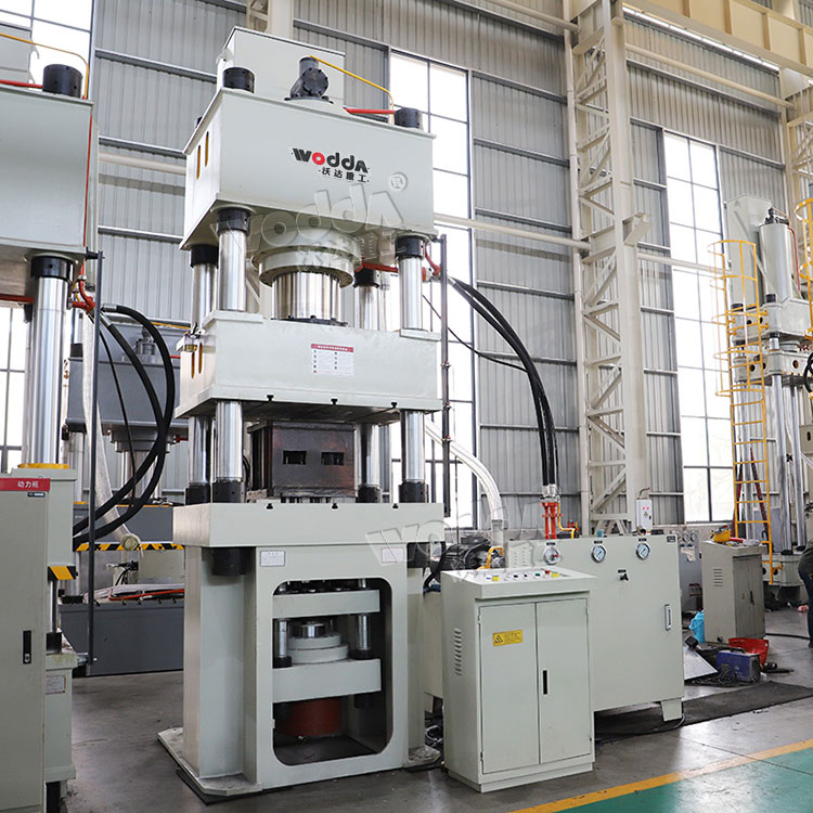 500噸四柱液壓(ya)機 500噸四柱液壓(ya)機