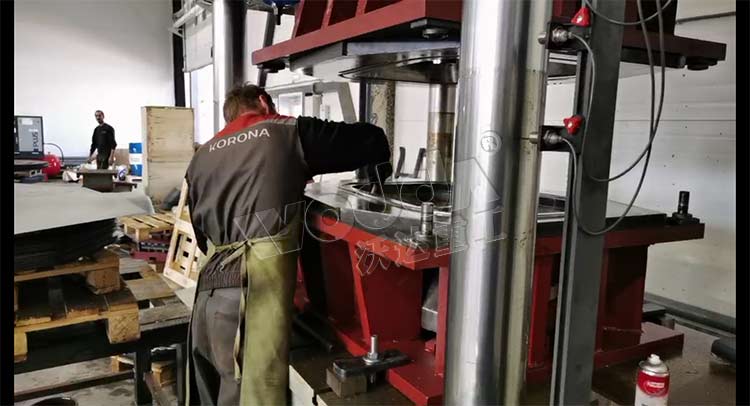 灰鬥車(chē)小推車(che)車鬥模(mó)具 灰鬥(dou)車小推(tuī)車車鬥(dòu)模具