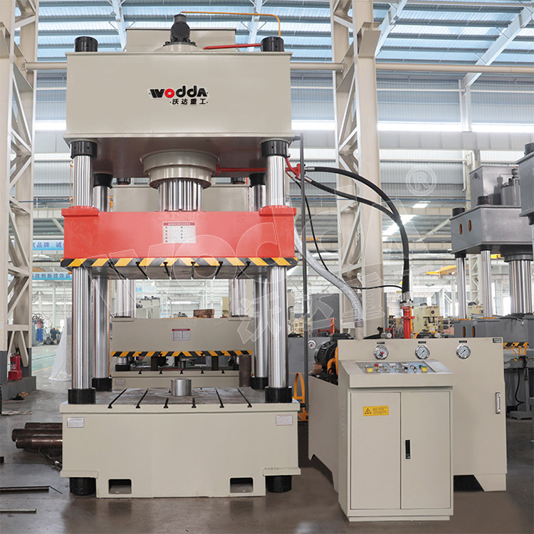 四柱拉伸液(yè)壓機 四柱拉伸(shen)液壓機