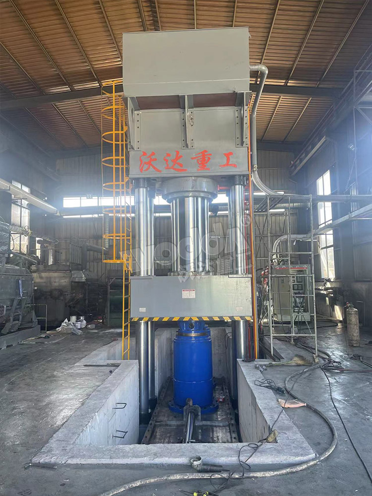 2000噸石(shí)墨坩埚(guo)成型液(ye)壓機多(duō)少錢一(yī)台 2000噸石(shi)墨坩埚(guō)成型液(yè)壓機多(duo)少錢一(yi)台