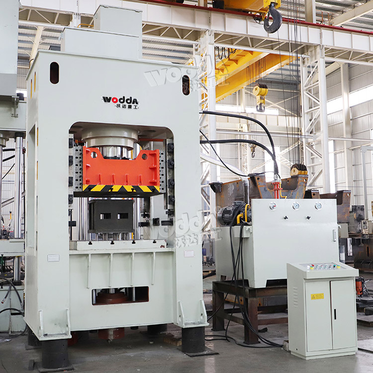 框架式拉伸液(yè)壓機 框架式拉(lā)伸液壓機