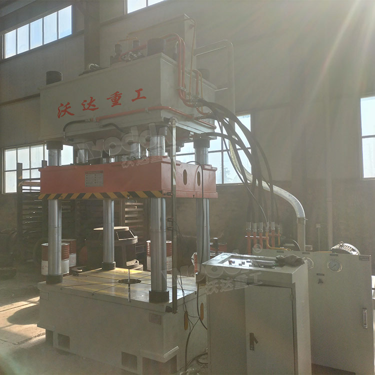 315噸封頭拉伸(shēn)機 315噸封頭拉伸(shēn)機