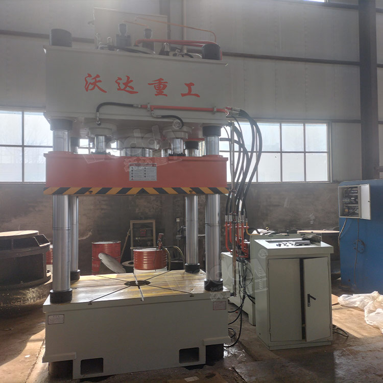 315噸封頭拉伸(shen)液壓機 315噸封頭(tou)拉伸液壓機