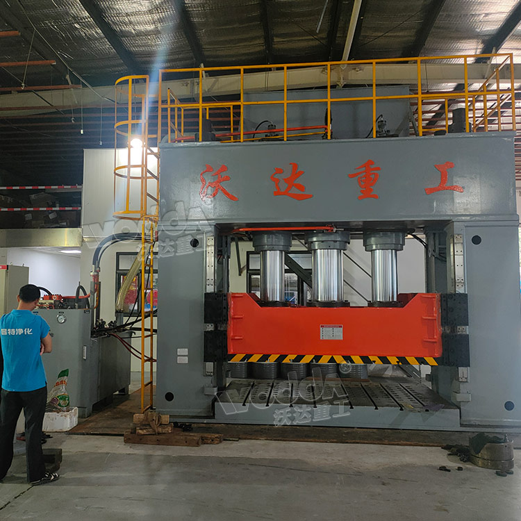 1000噸薄(bao)闆拉伸(shēn)液壓機(jī) 1000噸薄闆(pan)拉伸液(yè)壓機