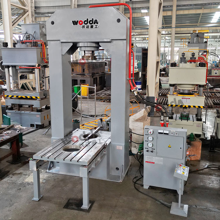 電(diàn)機軸承壓裝液(yè)壓機 電機軸承(cheng)壓裝液壓機