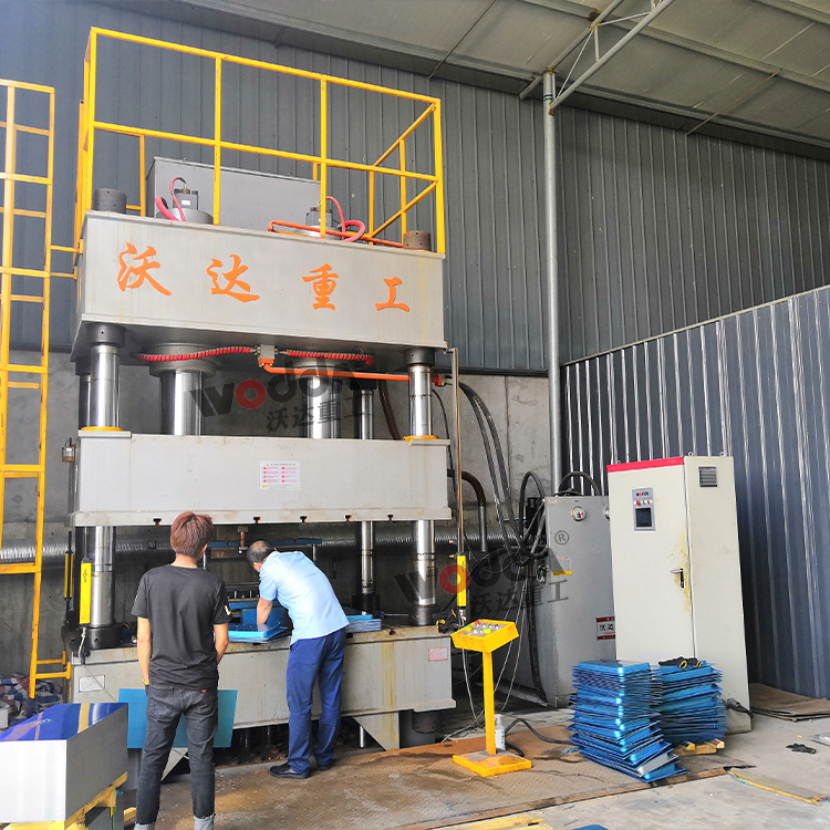 500噸(dūn)不鏽鋼托(tuō)盤拉伸機(jī) 500噸不鏽鋼(gang)托盤拉伸(shēn)機