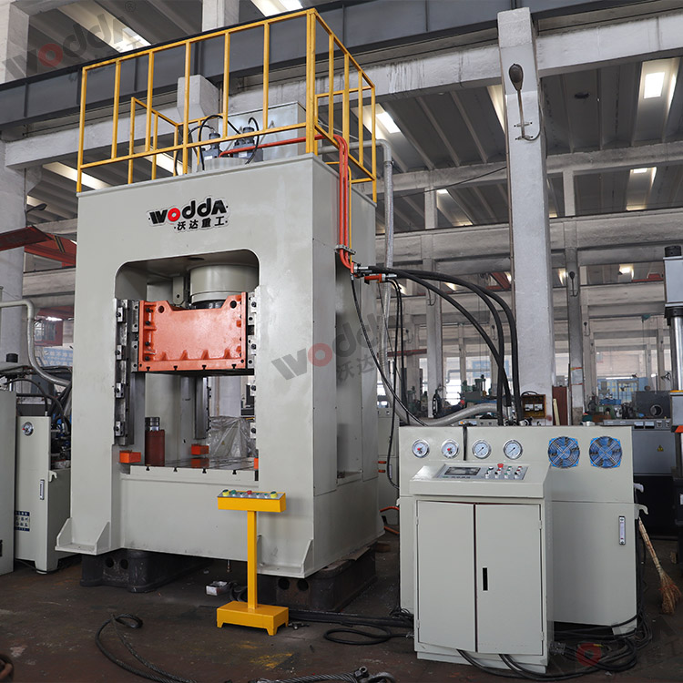 框(kuàng)架式液壓機 框架(jia)式液壓機