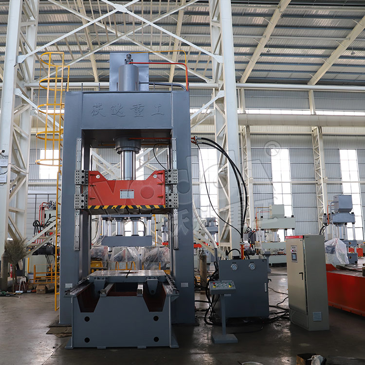 龍門框(kuang)架式電機轉子軸(zhóu)承壓裝液壓機.jpg 龍(lóng)門框架式電機轉(zhuǎn)子軸承壓裝液壓(yā)機.jpg