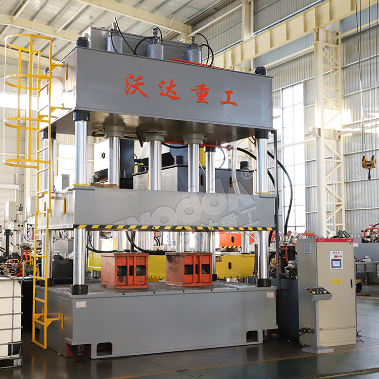 315噸汽車(che)内飾件專用液(yè)壓機 315噸汽車内(nèi)飾件專用液壓(yā)機