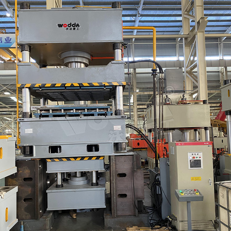 400噸拉(la)伸液壓機帶液壓(yā)墊 400噸拉伸液壓機(ji)帶液壓墊