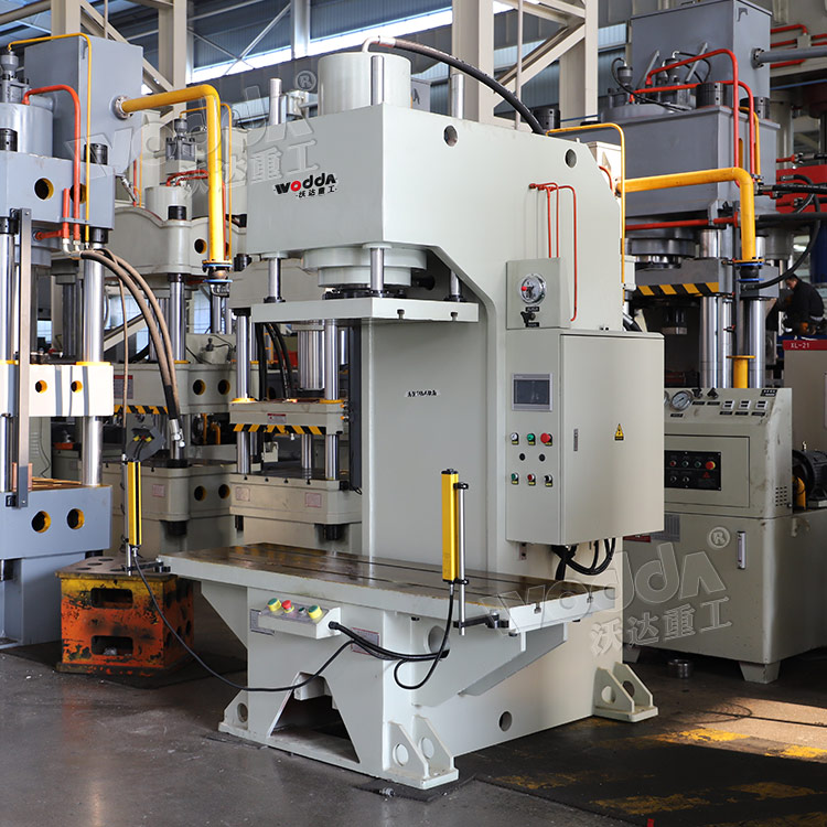 200噸液壓校直機(ji)