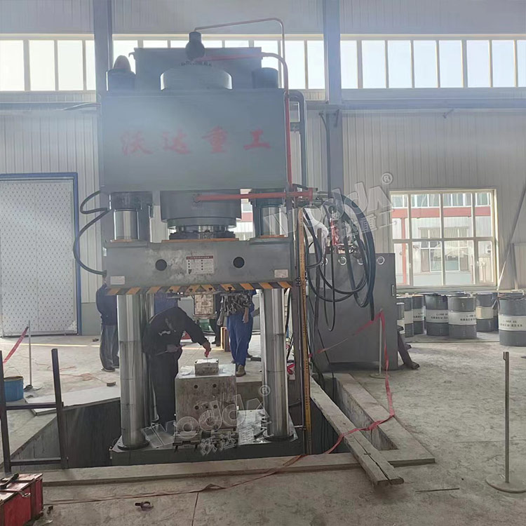 匣(xia)缽成型液(yè)壓機