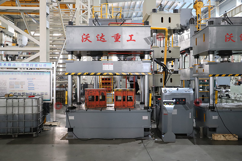 200噸(dūn)四柱液壓機(jī) 200噸四柱液壓(ya)機