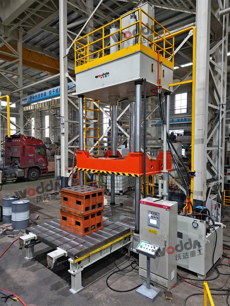 200噸四柱液(yè)壓機 200噸四柱液(yè)壓機