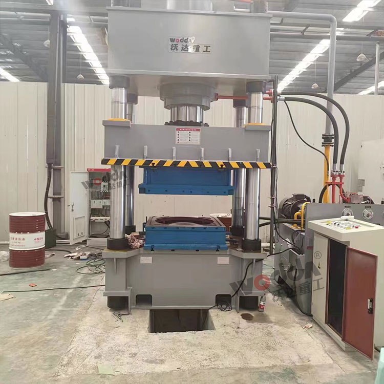 400噸不鏽鋼(gang)水箱闆拉(la)伸液壓機(jī) 400噸不鏽鋼(gāng)水箱闆拉(la)伸液壓機(ji)