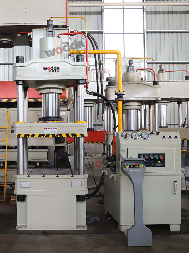 200噸四柱(zhu)拉伸機 200噸四(sì)柱拉伸機