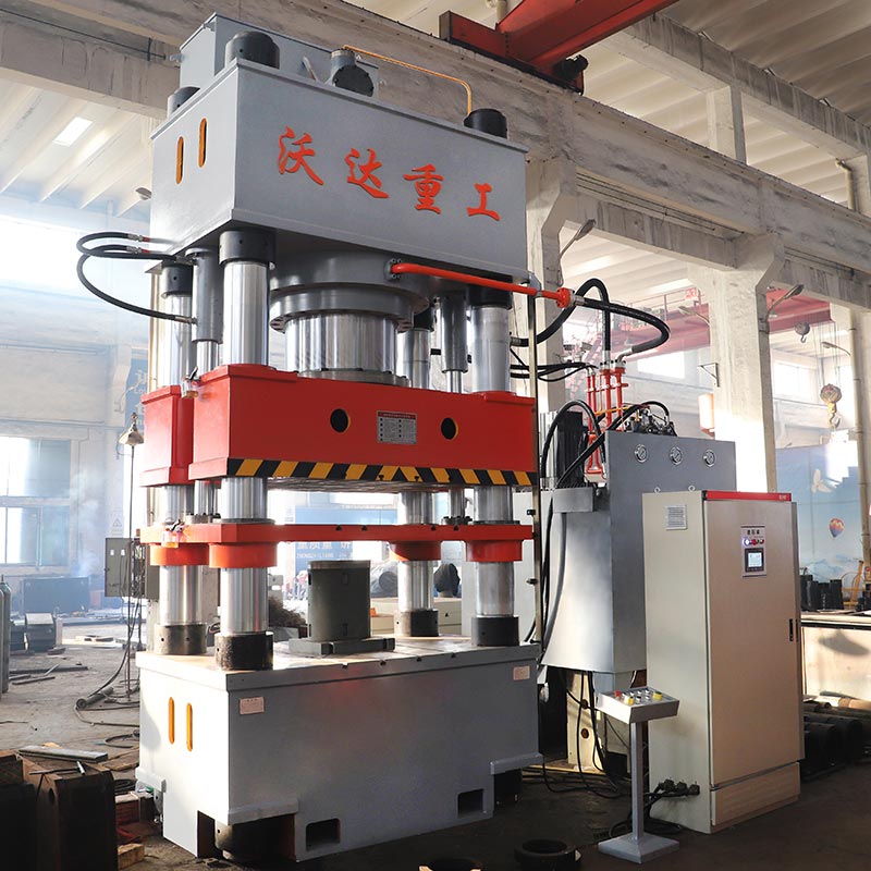 1250噸四梁(liáng)四柱液壓機 1250噸四(si)梁四柱液壓機