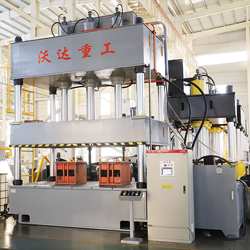 315噸汽(qi)車内飾(shì)件液壓(yā)機