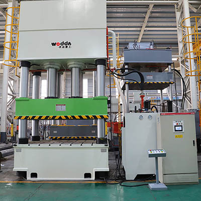 模(mó)壓塑料(liào)托盤成(chéng)型液壓(ya)機_800噸1000噸(dūn)四柱液(ye)壓機