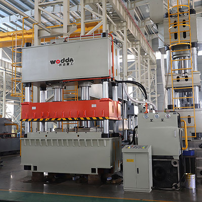 400噸雙缸液壓機(ji)_液壓墊_四柱拉伸(shen)液壓機